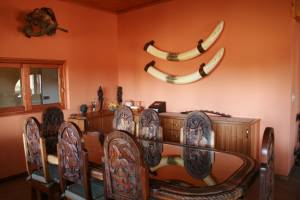 breakfast room